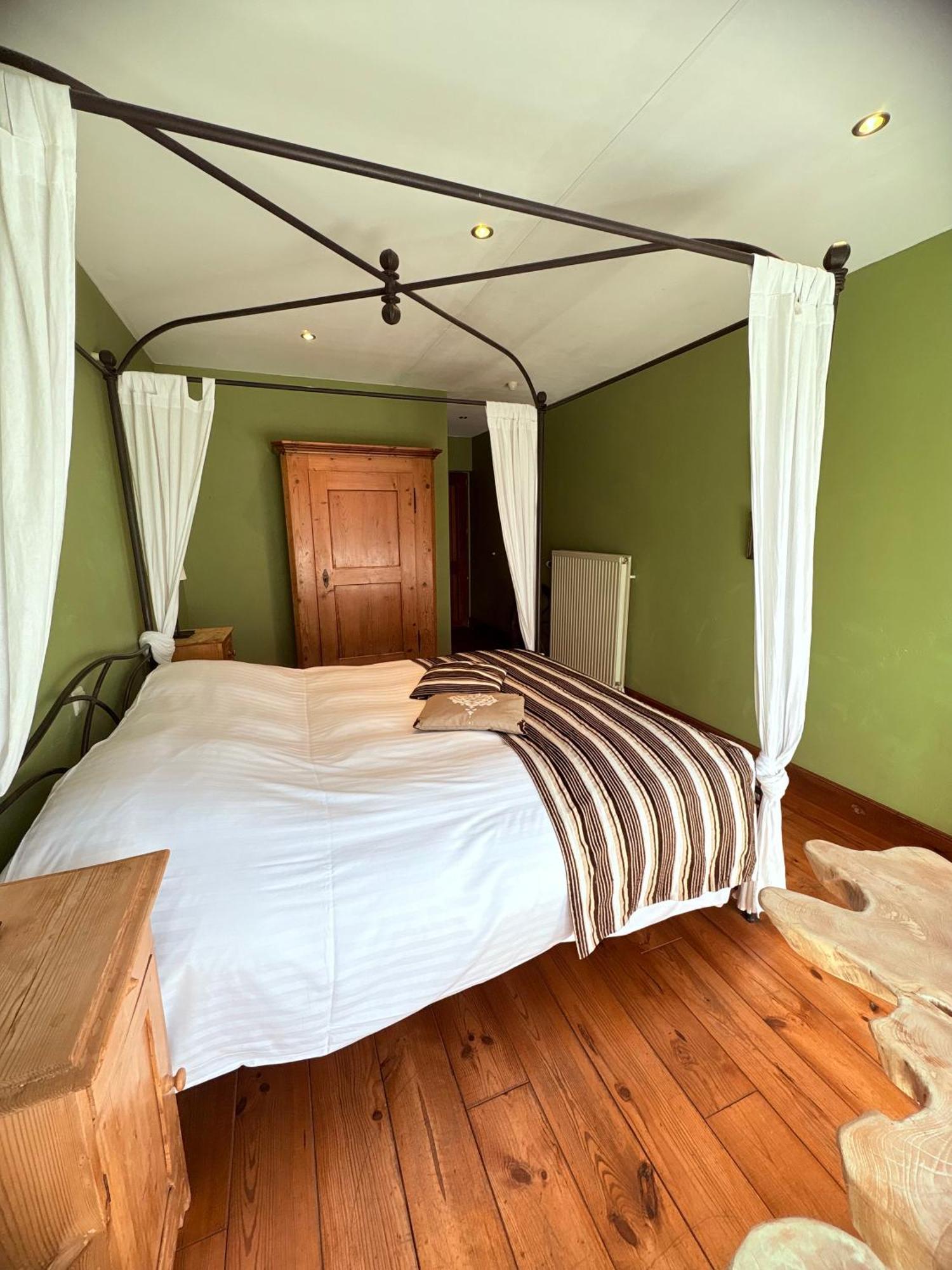 Comme A La Ferme Bed & Breakfast Durbuy Eksteriør bilde