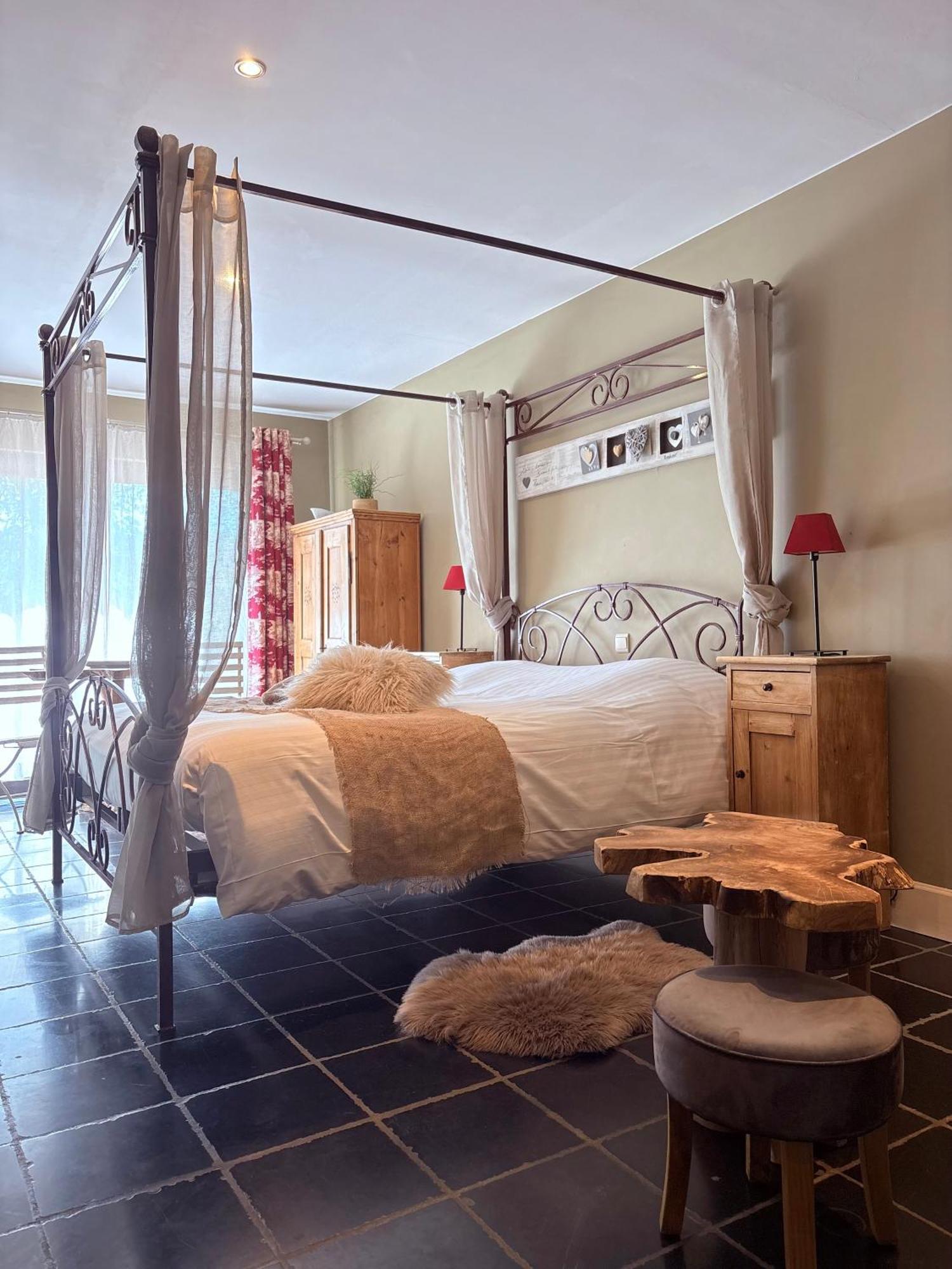 Comme A La Ferme Bed & Breakfast Durbuy Eksteriør bilde